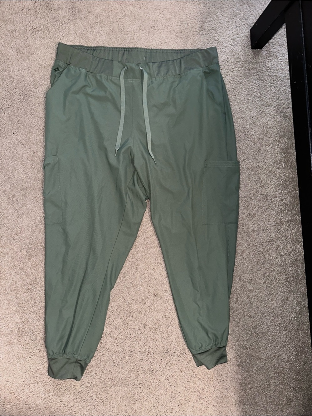 Med Couture Jogger Scrub Pants in Olive Green